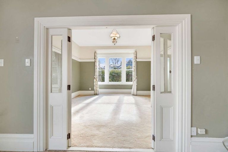 Photo of property in 21 Neidpath Road, The Glen, Dunedin, 9011