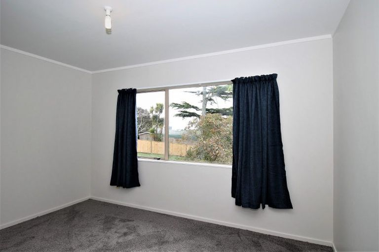 Photo of property in 25 Lynmore Drive, Hillpark, Auckland, 2102