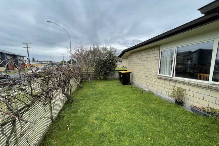 Photo of property in 2 Harmens Way, Greerton, Tauranga, 3112