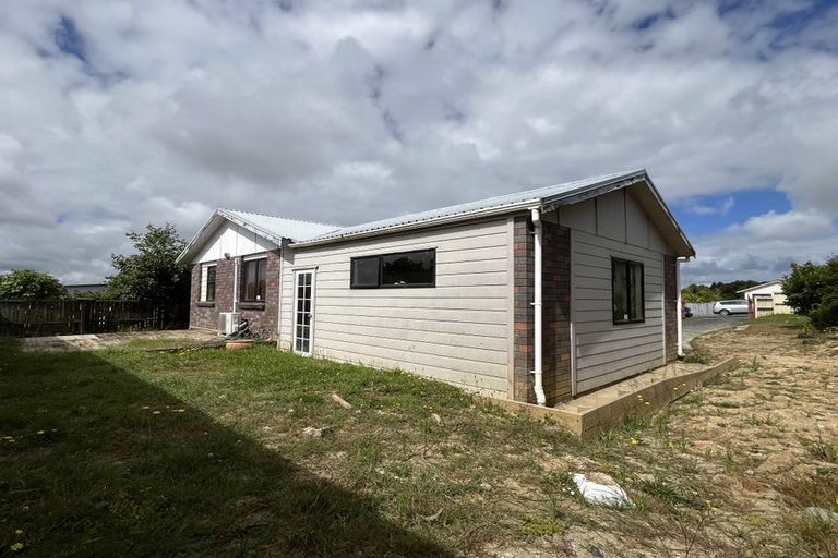 Photo of property in 146 Botany Road, Botany Downs, Auckland, 2010