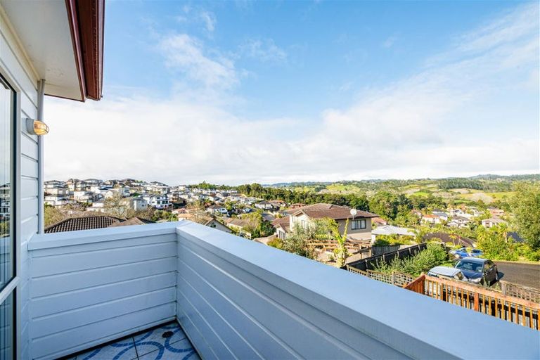 Photo of property in 23 Virginia Street, Henderson, Auckland, 0612