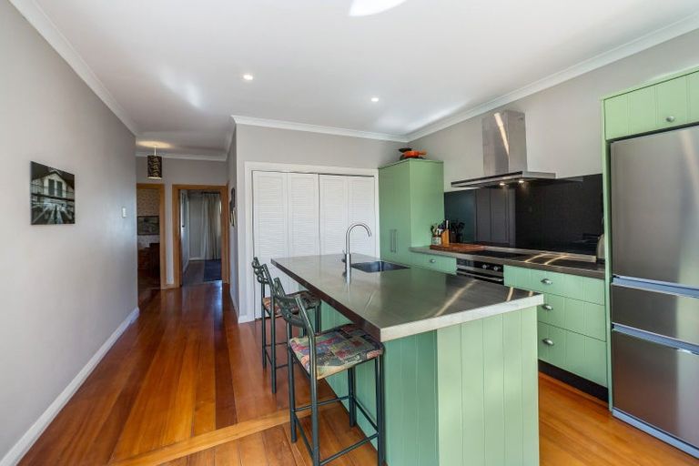 Photo of property in 32 Wyndham Street, Carterton, 5713