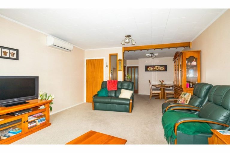 Photo of property in 1/48 Kitchener Square, Highfield, Timaru, 7910