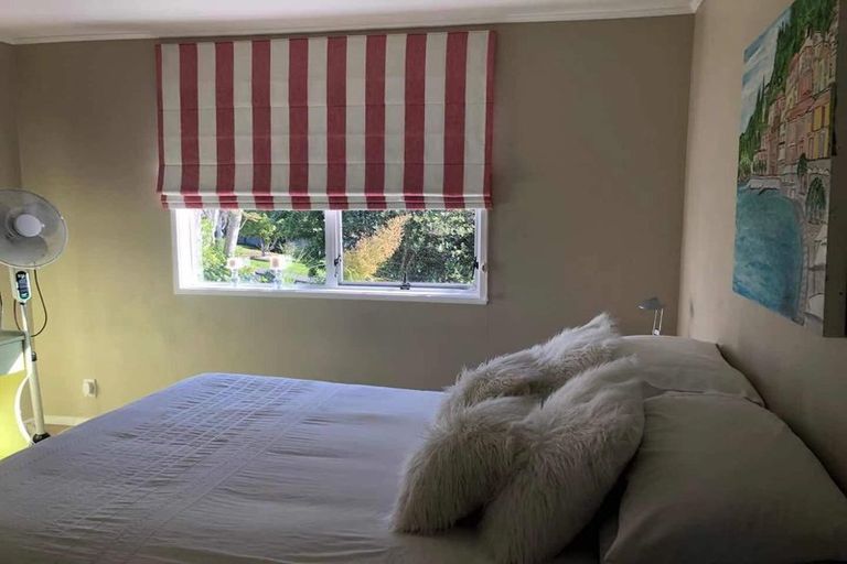 Photo of property in 31 Finchley Road, Torbay, Auckland, 0630