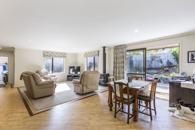 Photo of property in 11 Muncaster Road, Snells Beach, 0920