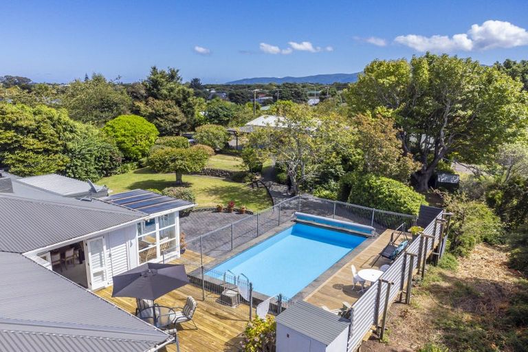 Photo of property in 138 Arawhata Road, Paraparaumu, 5032