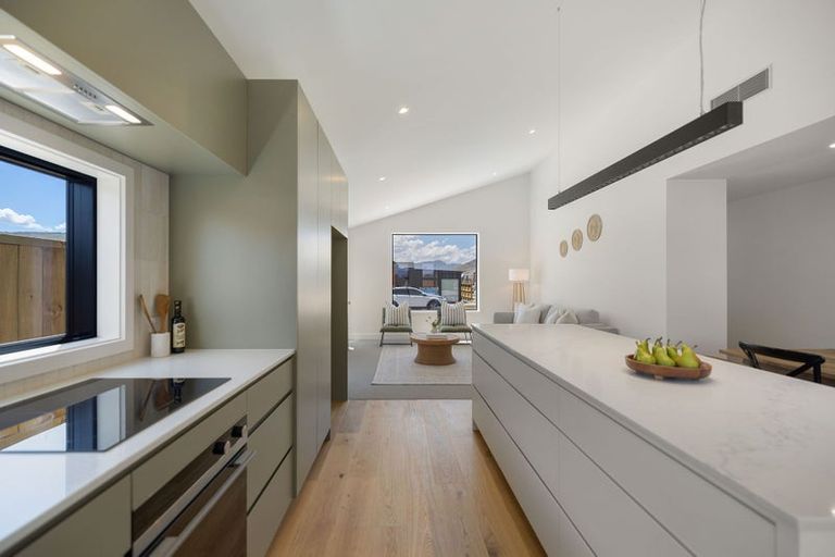 Photo of property in 44 Forage Road, Jacks Point, 9371