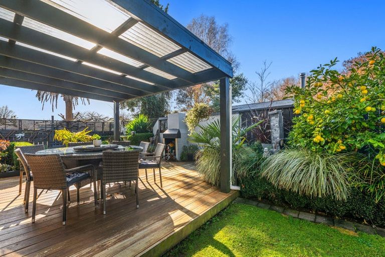 Photo of property in 1 Stonebridge Park Drive, Holdens Bay, Rotorua, 3010