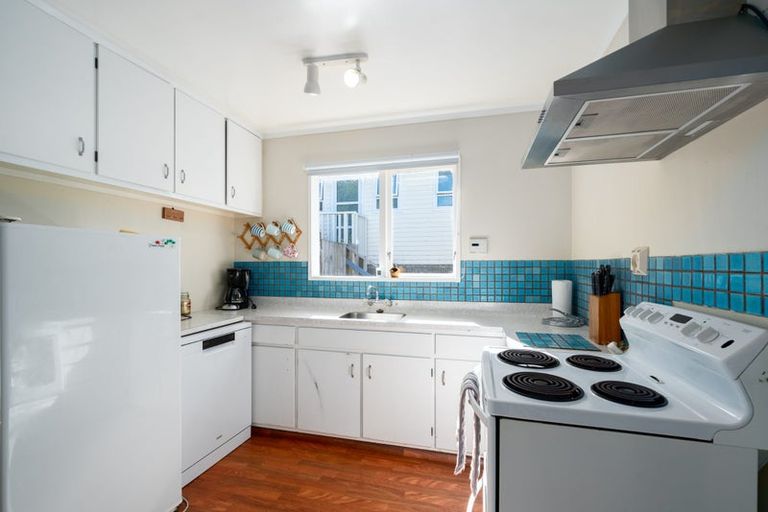 Photo of property in 62 Spinnaker Drive, Whitby, Porirua, 5024