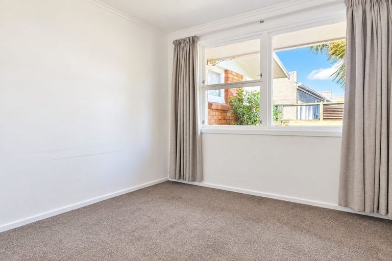 Photo of property in 10a Vogel Street, Fitzroy, New Plymouth, 4312