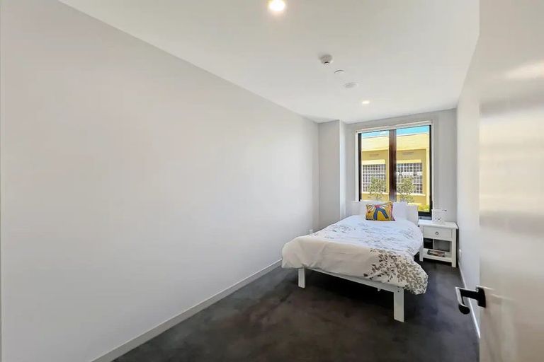 Photo of property in 205/2 Launch Road, Hobsonville, Auckland, 0616