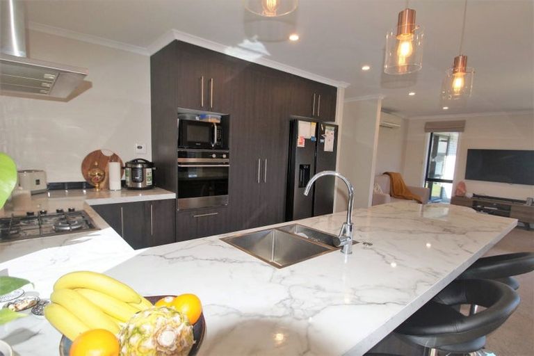 Photo of property in 25 Bill Harvey Drive, Halswell, Christchurch, 8025