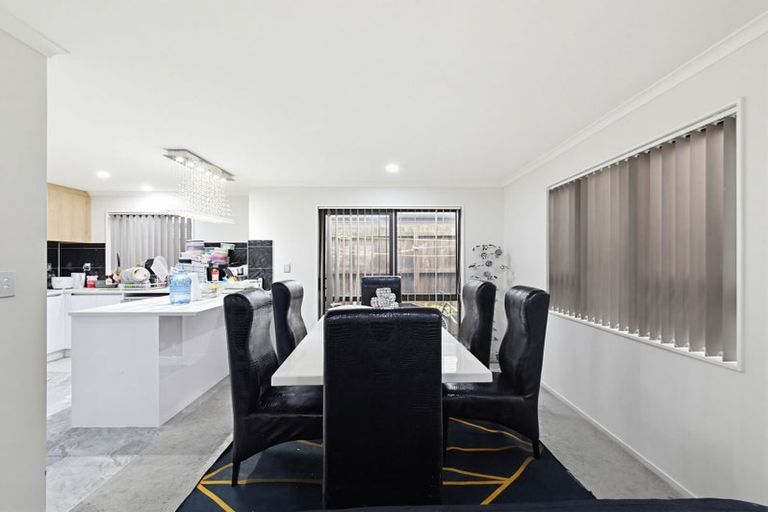 Photo of property in 56a Cambridge Terrace, Papatoetoe, Auckland, 2025