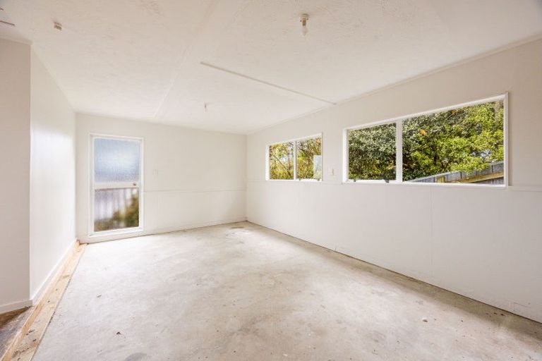 Photo of property in 55 Waverley Street, Waipawa, 4210