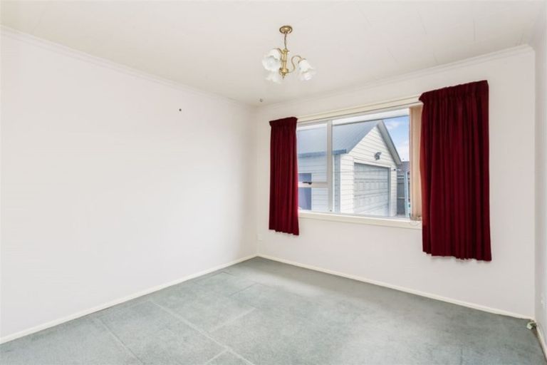 Photo of property in 9 Beeston Place, Redwood, Christchurch, 8051