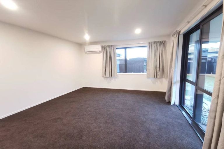 Photo of property in 13 Thomas Ellis Lane, Halswell, Christchurch, 8025