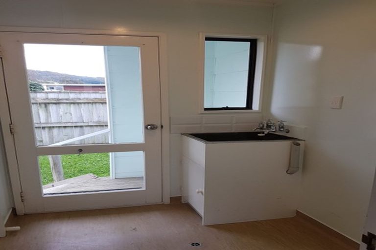 Photo of property in 2/22 Gadsby Street, Avalon, Lower Hutt, 5011