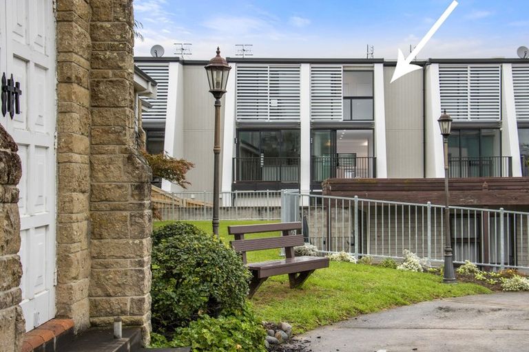 Photo of property in 4/17 Victoria Road, Mount Maunganui, 3116