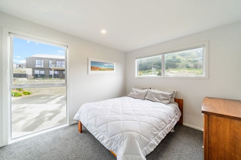 Photo of property in 54 Koreke Close, Kenepuru, Porirua, 5022