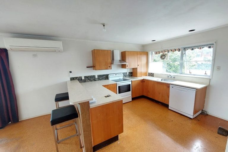 Photo of property in 11 Keegan Drive, Massey, Auckland, 0614