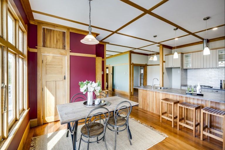 Photo of property in 137 Swamp Road, Fernhill, Napier, 4183