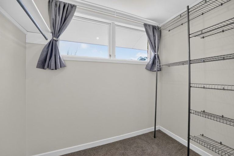 Photo of property in 18 Totara Drive, St Andrews, Hamilton, 3200