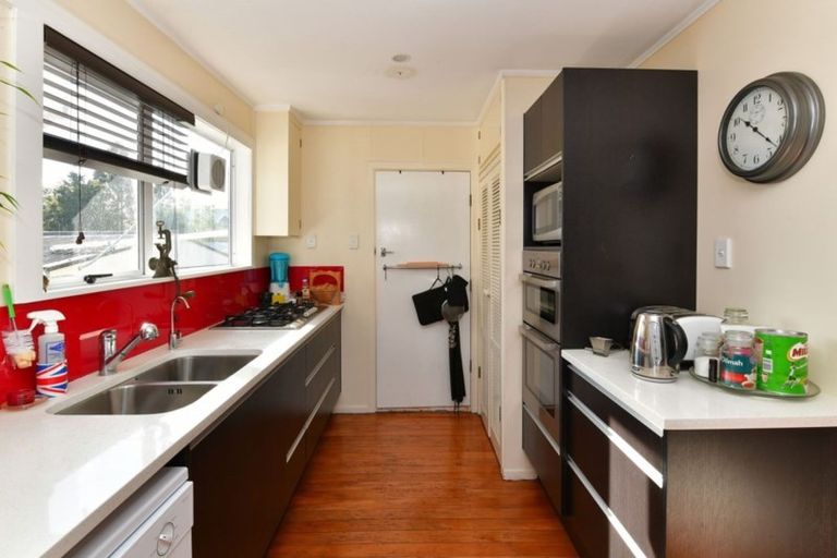 Photo of property in 122 Brightside Road, Stanmore Bay, Whangaparaoa, 0932