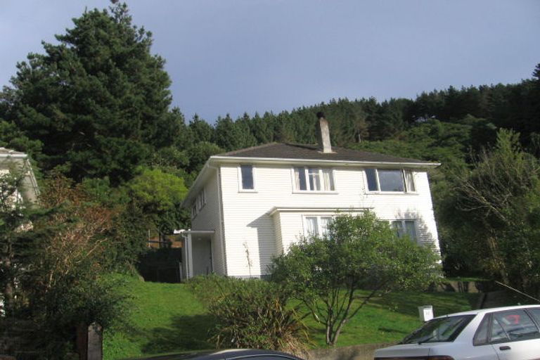 Photo of property in 23 Greer Crescent, Tawa, Wellington, 5028