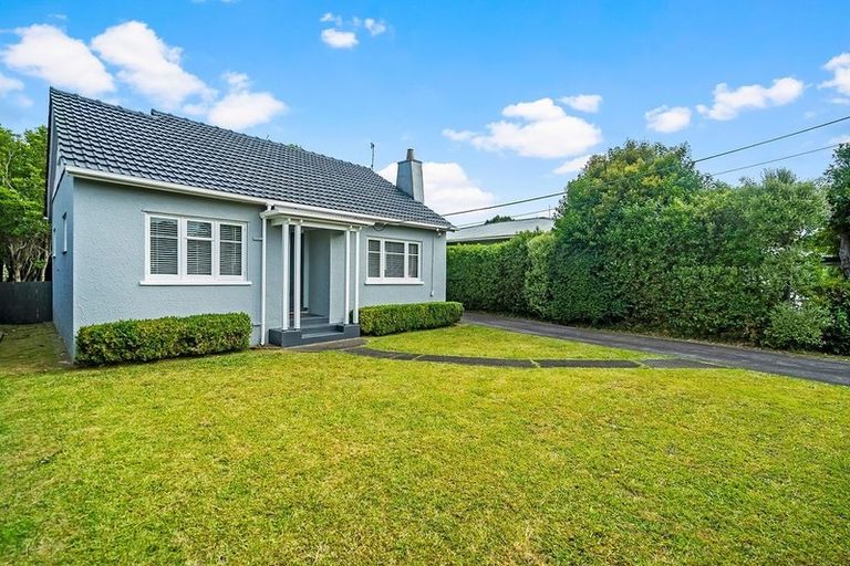 Photo of property in 121 Titirangi Road, New Lynn, Auckland, 0600