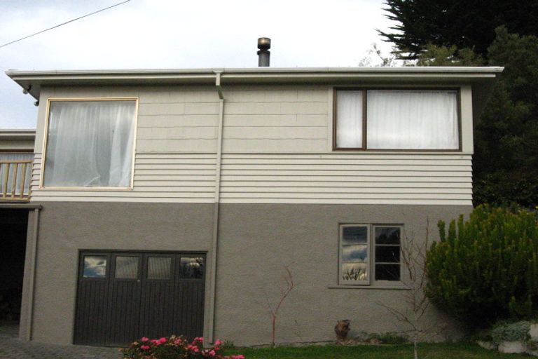 Photo of property in 13 Hellyer Street, Macandrew Bay, Dunedin, 9014