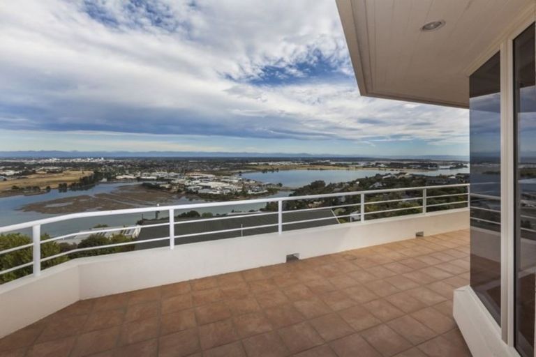 Photo of property in 126 Cannon Hill Crescent, Mount Pleasant, Christchurch, 8081