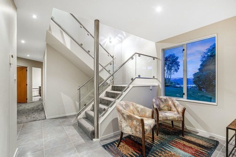 Photo of property in 73 Viewmont Drive, Harbour View, Lower Hutt, 5010