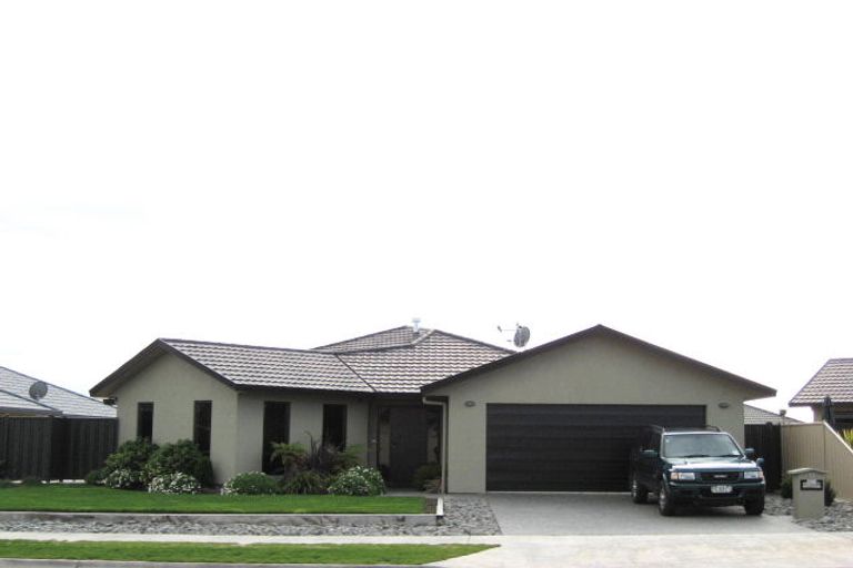 Photo of property in 17 Russell Robertson Drive, Havelock North, 4130