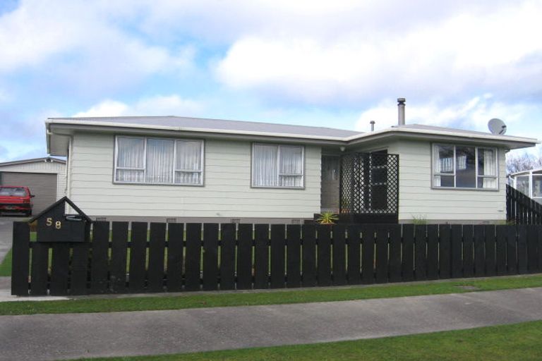 Photo of property in 58 Herbert Avenue, Cloverlea, Palmerston North, 4412