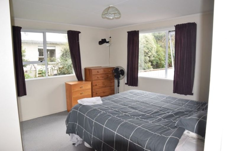 Photo of property in 16 Cargill Street, Waikiwi, Invercargill, 9810