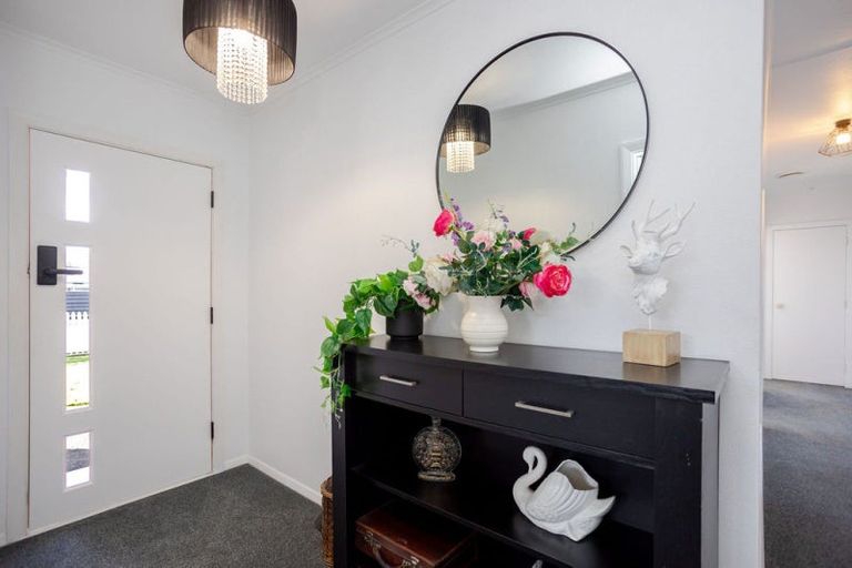 Photo of property in 56 Barraud Street, Dannevirke, 4930