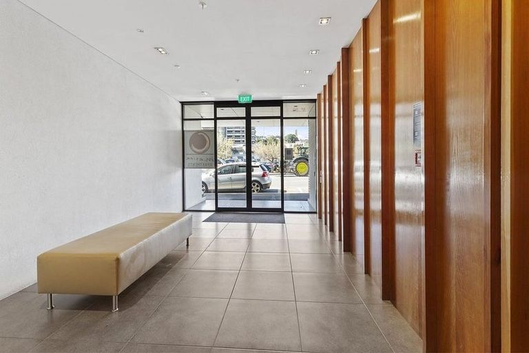 Photo of property in Masina Apartments, 312/80 Riddiford Street, Newtown, Wellington, 6021