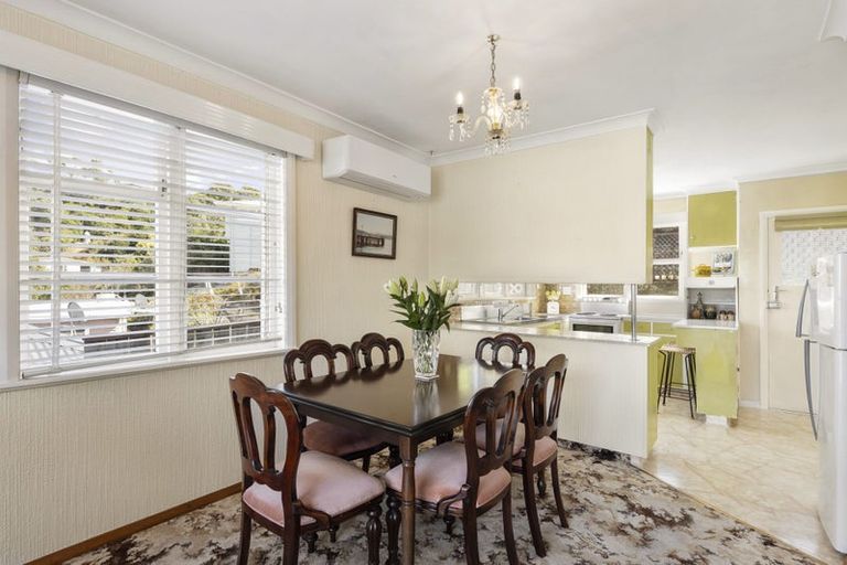 Photo of property in 119 Tauhinu Road, Miramar, Wellington, 6022