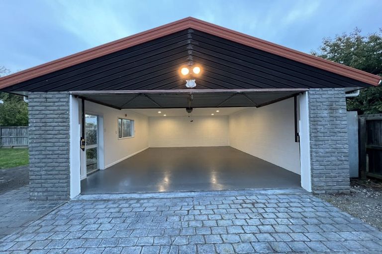 Photo of property in 50 Regency Crescent, Redwood, Christchurch, 8051