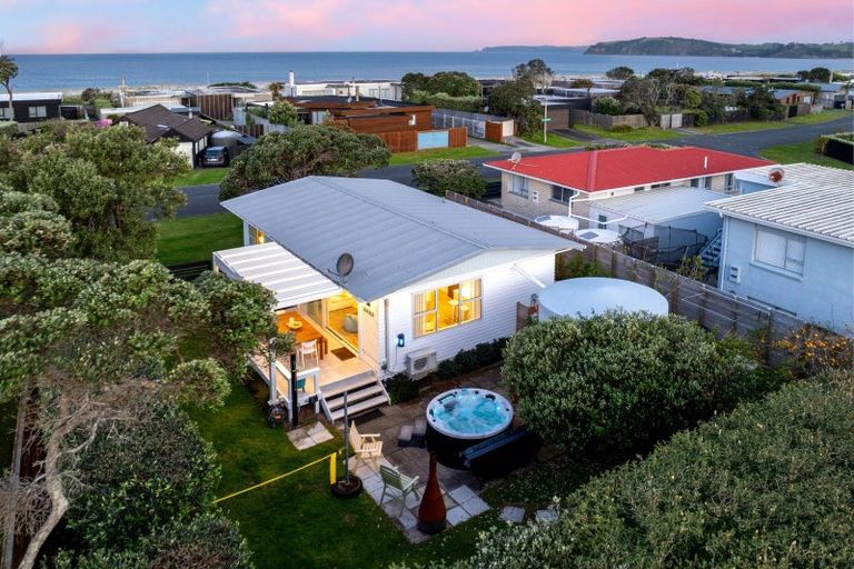 Photo of property in 3 The Southern Isle, Omaha, 0986