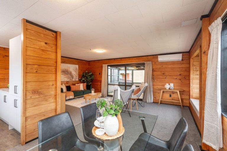 Photo of property in 60 Pasadena Crescent, Totara Park, Upper Hutt, 5018