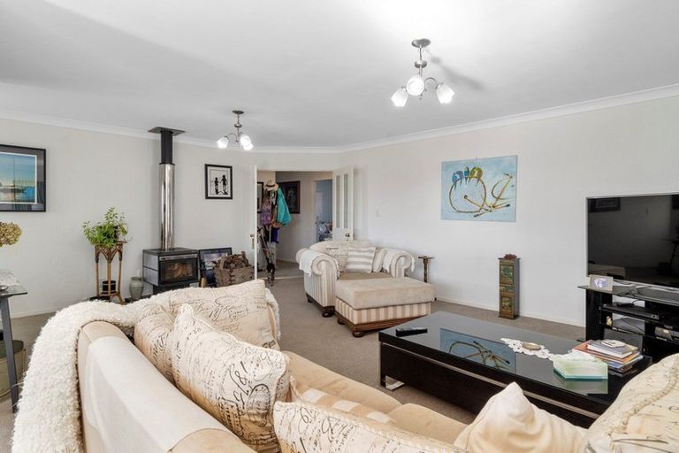 Photo of property in 16 Tamworth Place, Gate Pa, Tauranga, 3112
