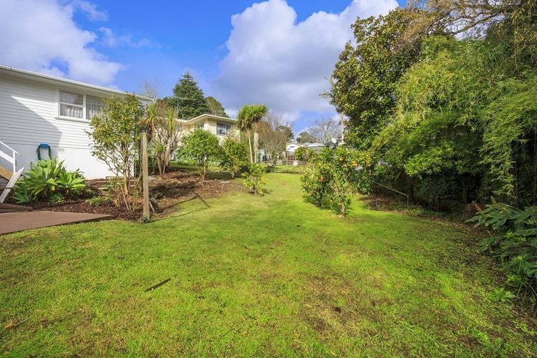 Photo of property in 16 Carina Crescent, Torbay, Auckland, 0630