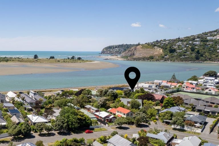Photo of property in 31 Beachville Road, Redcliffs, Christchurch, 8081