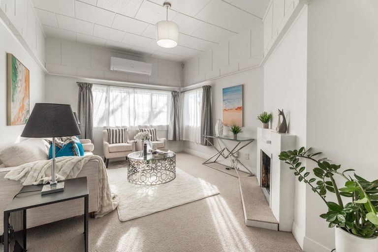 Photo of property in 44 Rimu Street, New Lynn, Auckland, 0600