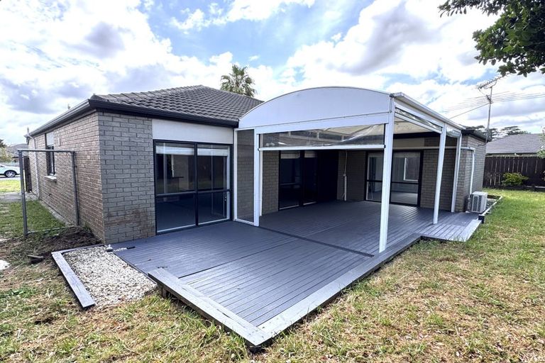 Photo of property in 12 Aclare Place, East Tamaki, Auckland, 2016