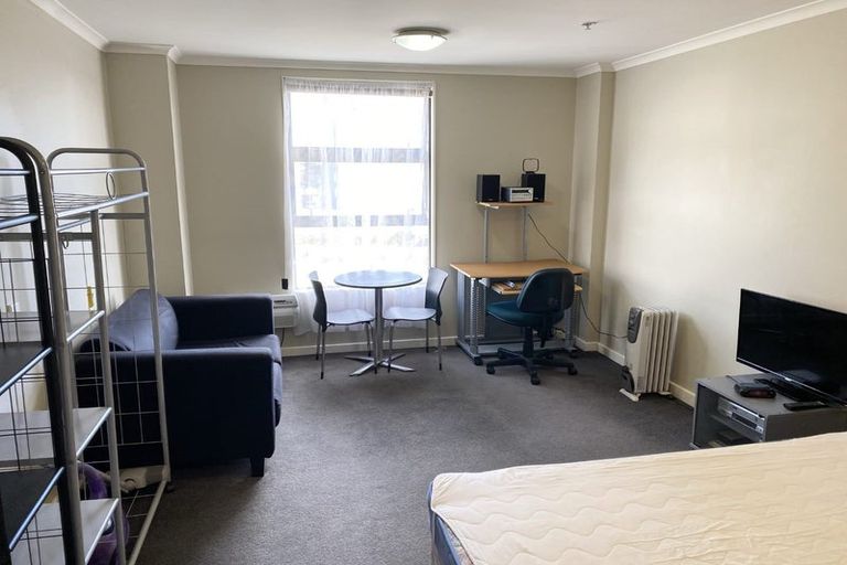 Photo of property in Aitken Street Apartments, 405/5 Aitken Street, Thorndon, Wellington, 6011