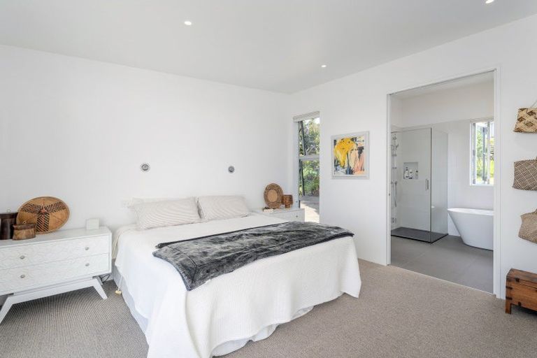 Photo of property in 217 Paku Drive, Tairua, 3508