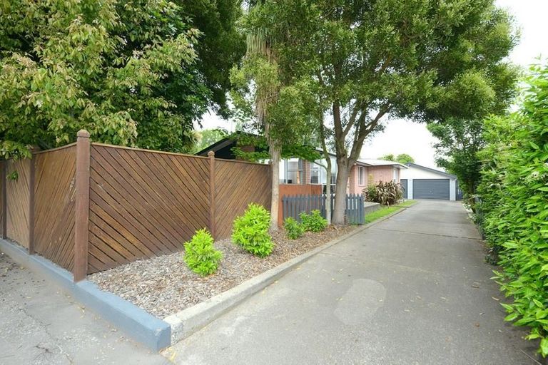 Photo of property in 127 Grimseys Road, Redwood, Christchurch, 8051
