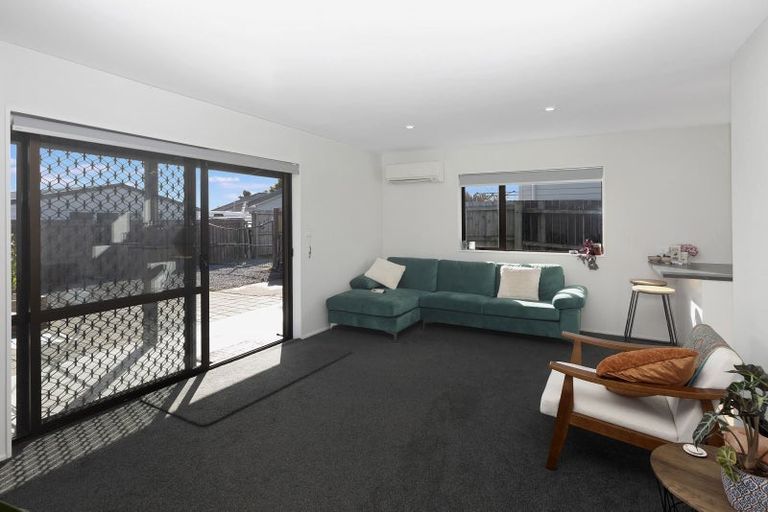 Photo of property in 2/68 Ottawa Road, Wainoni, Christchurch, 8061